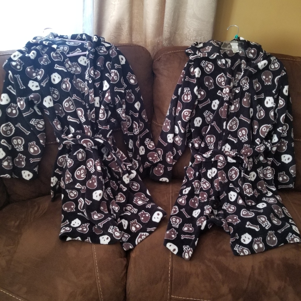 2 Boys hooded robes barely used